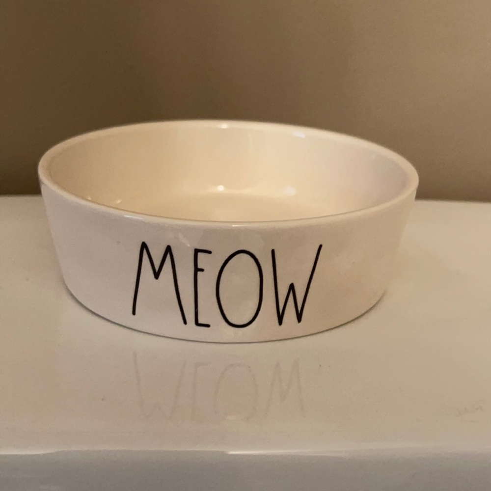 Rae Dunn - MEOW - cat food dish